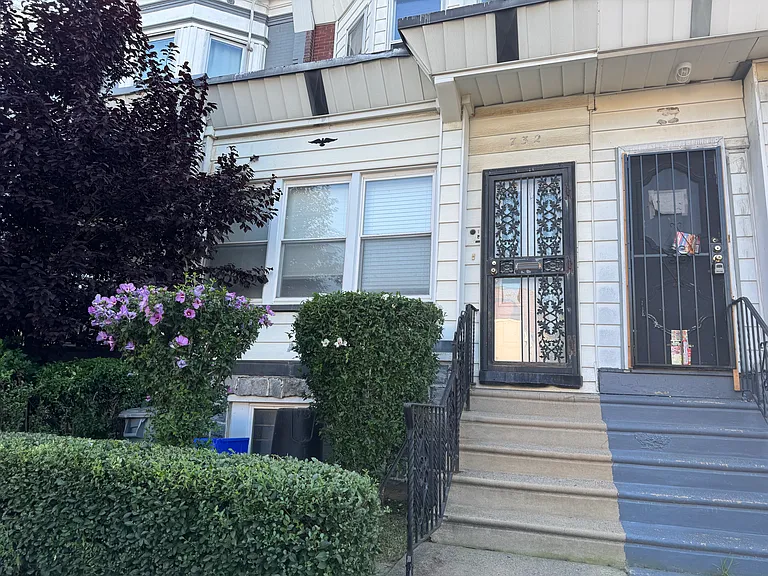 732 S Frazier St — Photo 13