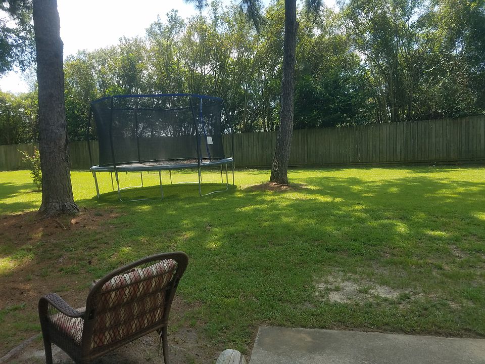 1st image of 106 Scotdale Ct