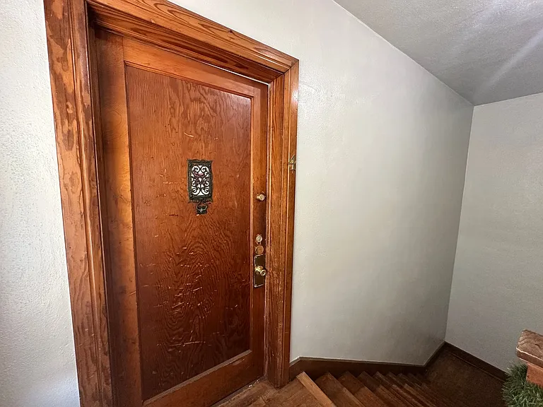 216 W Oak Ave — Photo 21