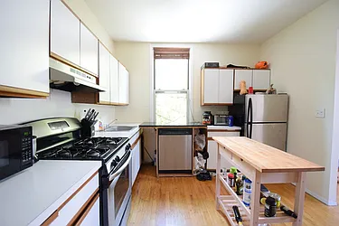 Rented by Rolling Stone Realty LLC