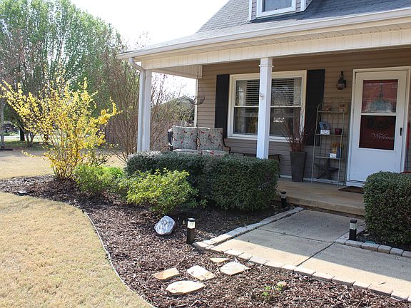 2nd image of 2034 Rosebury Ln SW