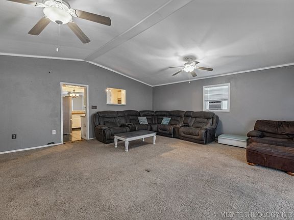 3rd image of 419 Cumberland Dr