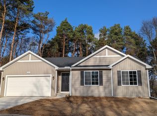 2020 Hillside Dr #26, Greenville, MI 48838
