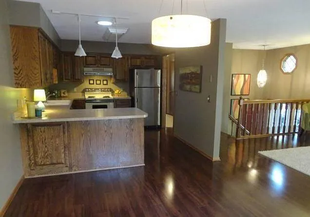 218 Galtier Pl — Photo 3