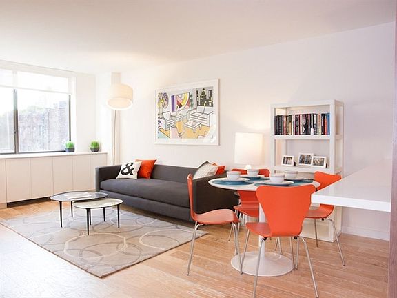 4th image of 247 E 28th St APT 15B