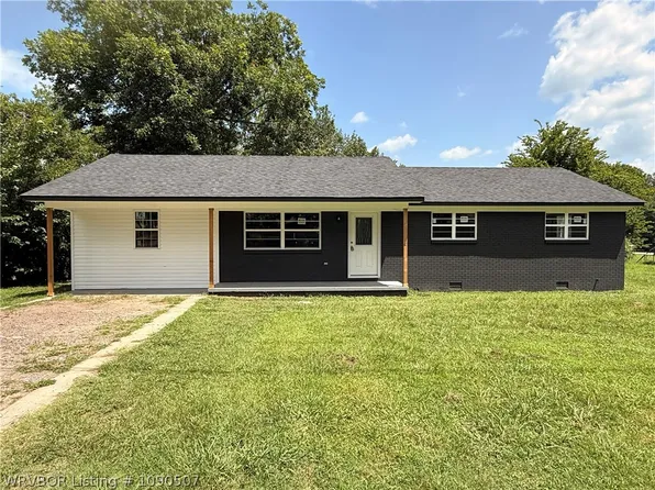 352 W 5th St, Waldron, AR 72958