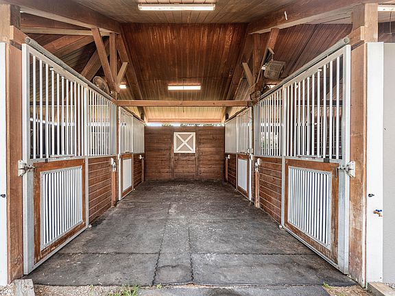 3rd image of 2080 Canter Way
