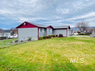 2530 Bursell Dr, Clarkston, WA 99403