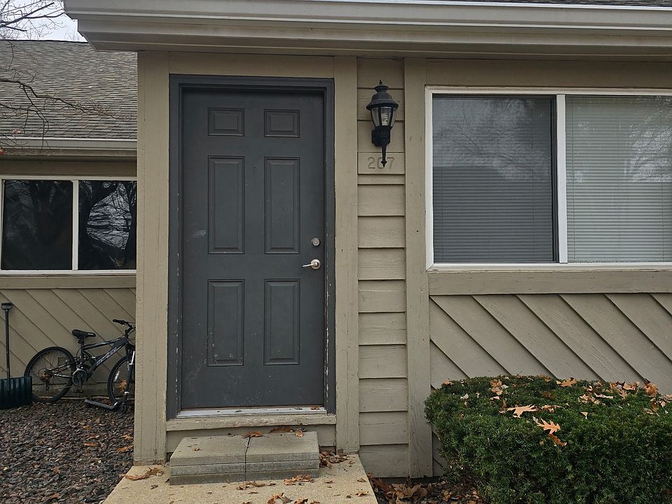 1st image of 207 Village Dr #207