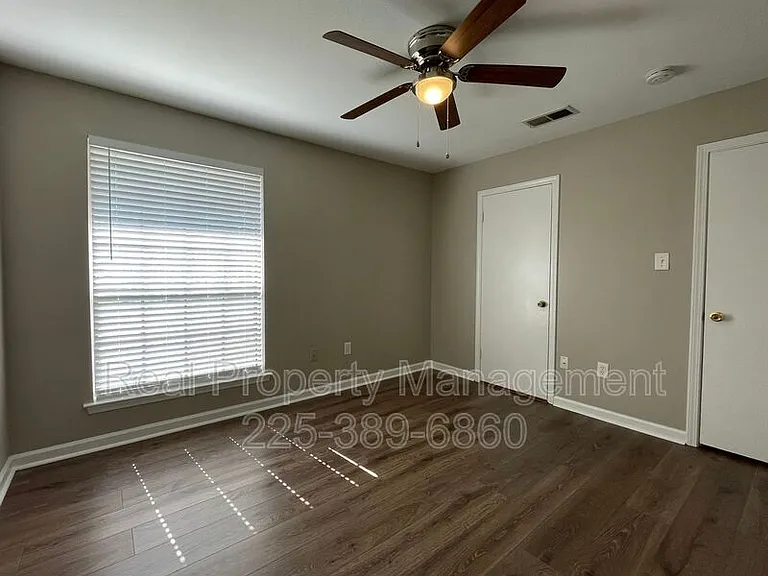 910 W Macci St #18D — Photo 11