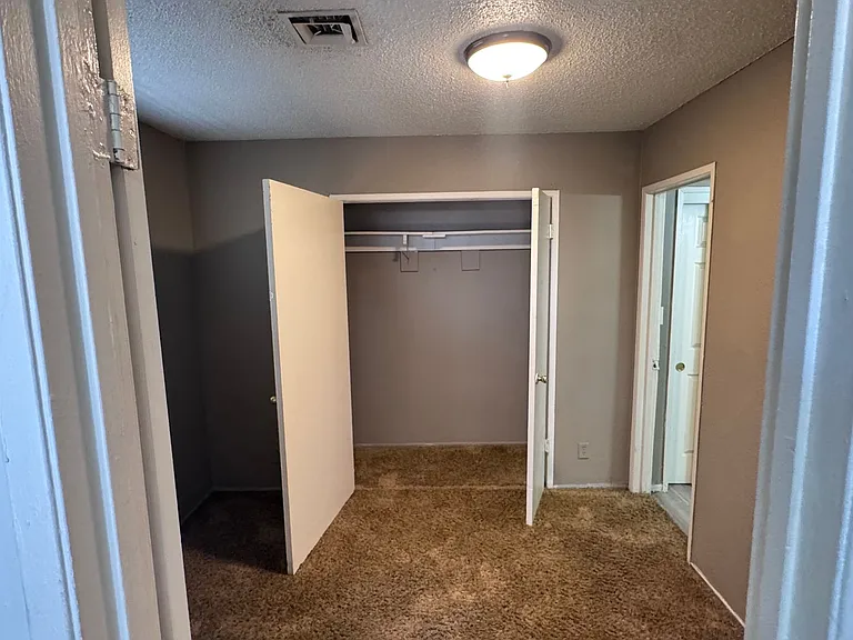 1808 Fairfield Ave — Photo 21