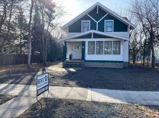 106 E 4th St, Morris, MN 56267