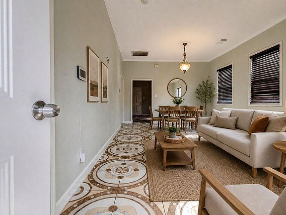 3rd image of 4003 New Orleans St