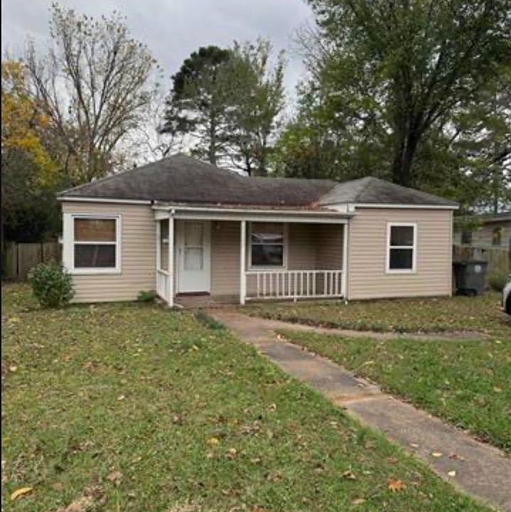 1st image of 1509 W Center Ave