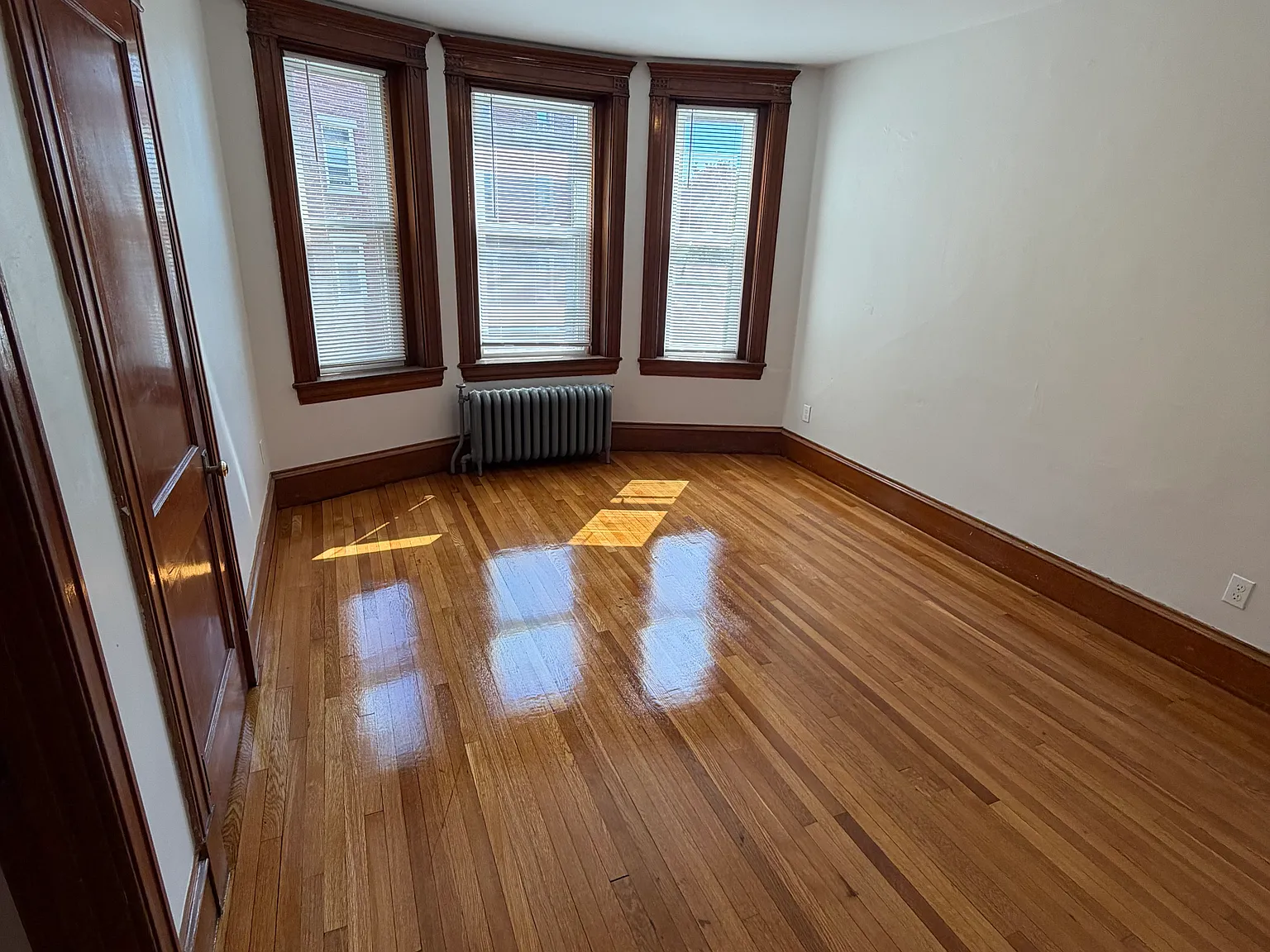 264 Washington St — Photo 1