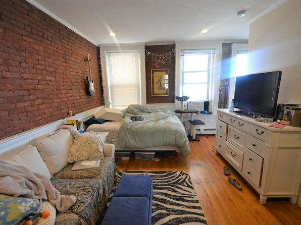 400 Marlborough St APT 2