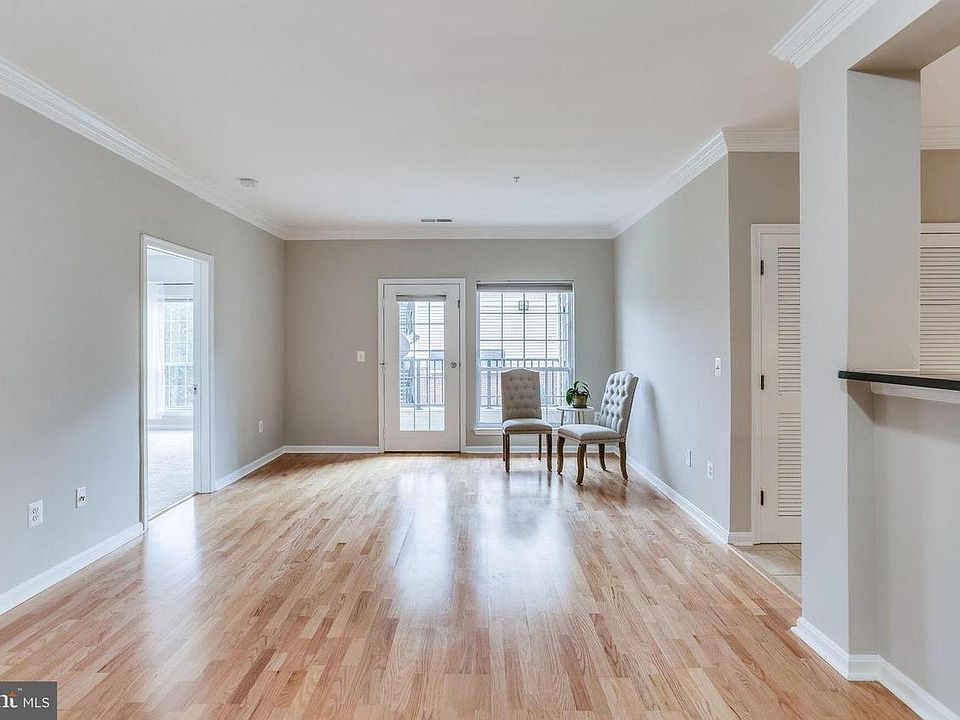 1st image of 4860 Eisenhower Ave Unit 285