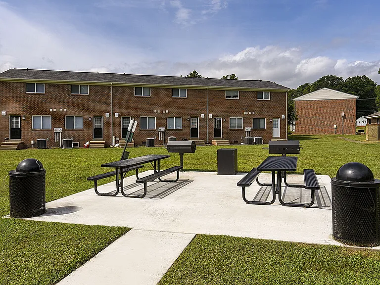 James River Pointe — Photo 22