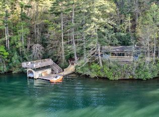 892 Levi Ln, Lakemont, GA 30552