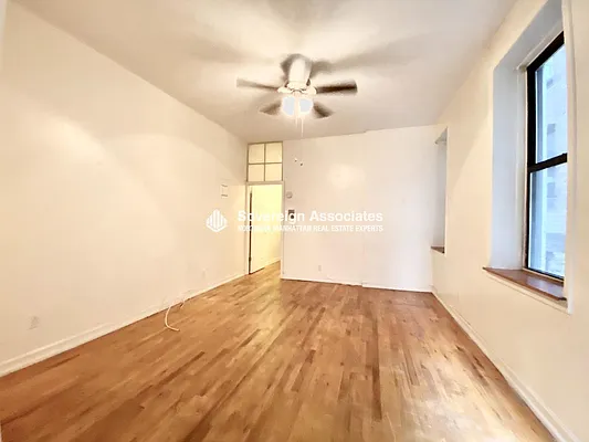 Rented by Sovereign Associates | media 7