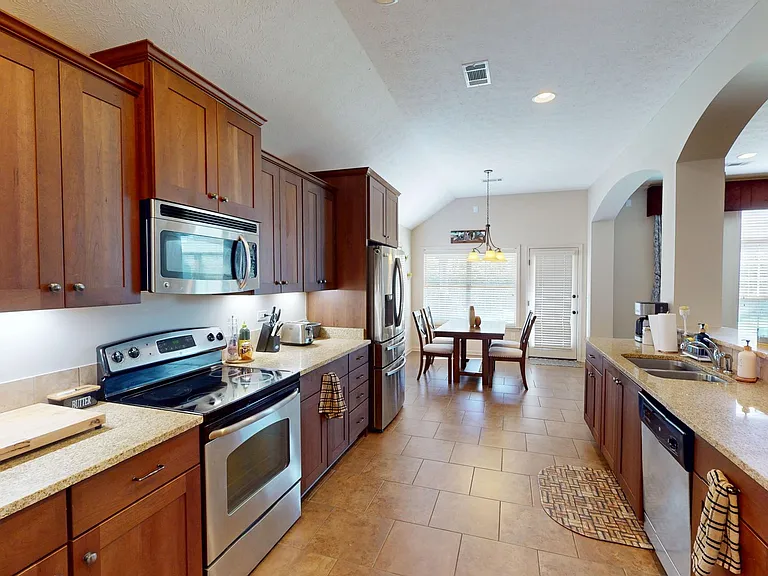 10533 Duncannon Trl — Photo 9
