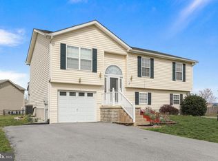 115 Alcott Ave, Inwood, WV 25428