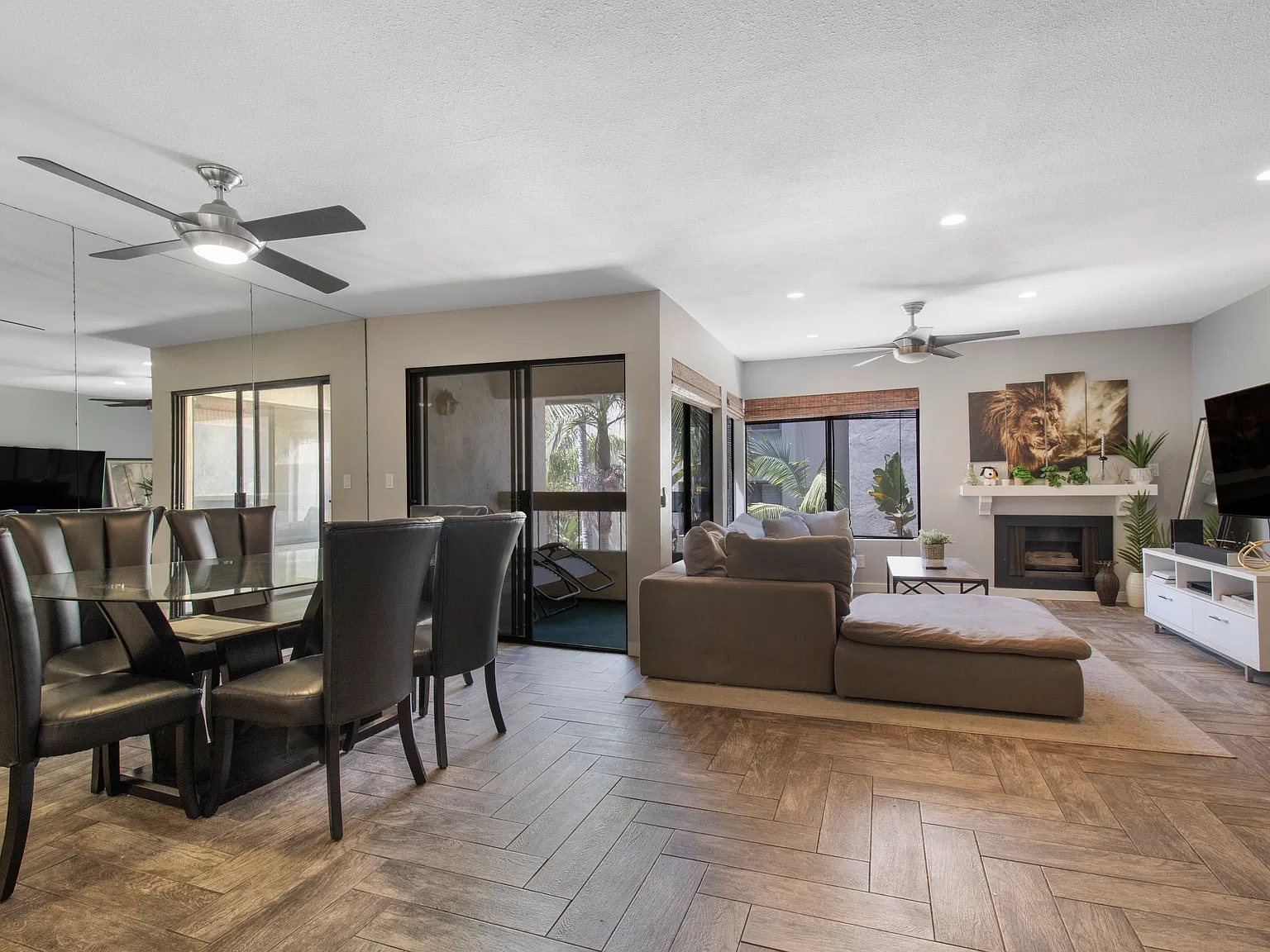 6717 Friars Rd — Photo 4