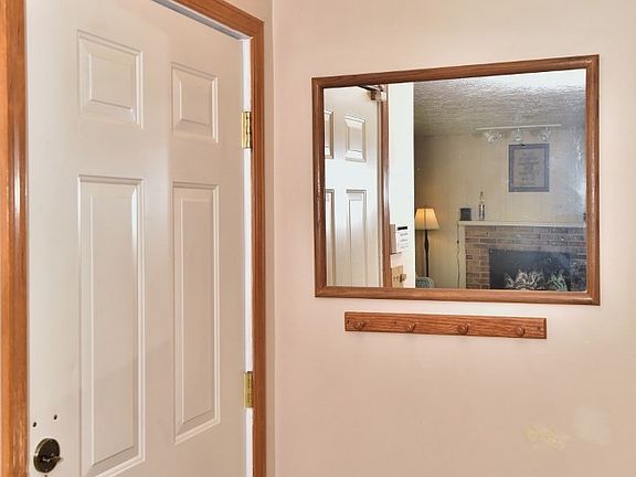 Great 1-story home, wait until you get inside!  If you are looking for a rambler, this home is a must see for sure.