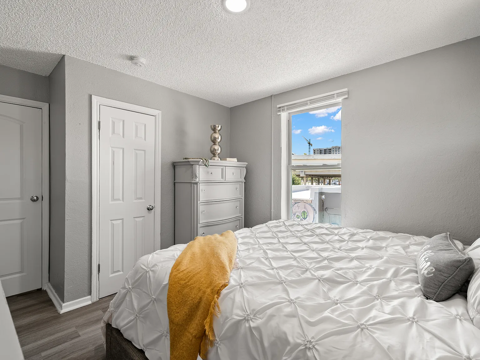 1 bed, 650 sqft, $1,995 — Photo 2