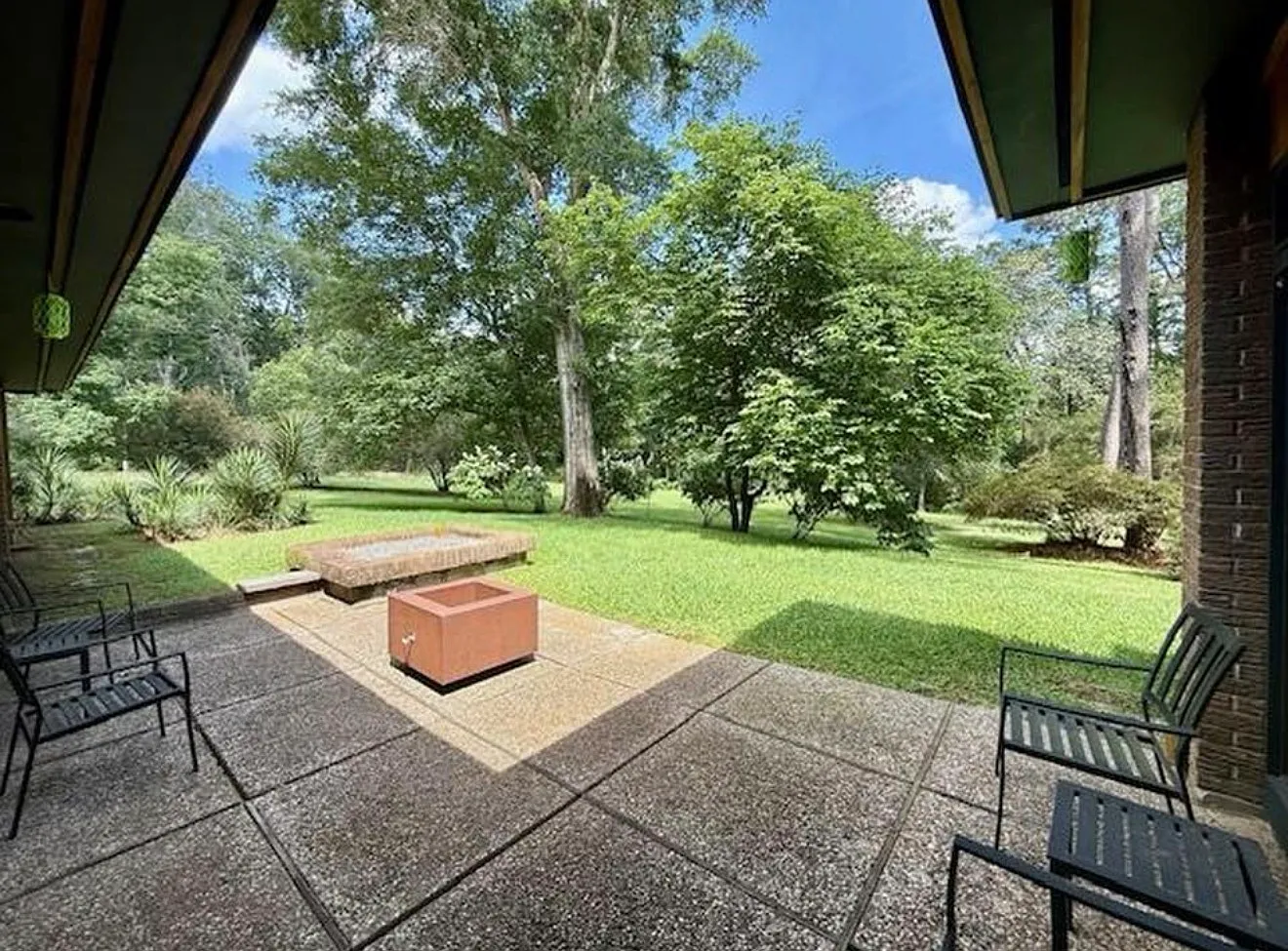 4 bed, 4601 sqft, $2,850 — Photo 4