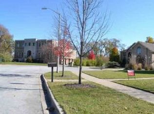 2419 Ravisloe Ln, Homewood, IL 60430