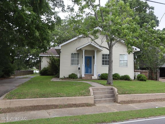 3rd image of 2303 Pascagoula St