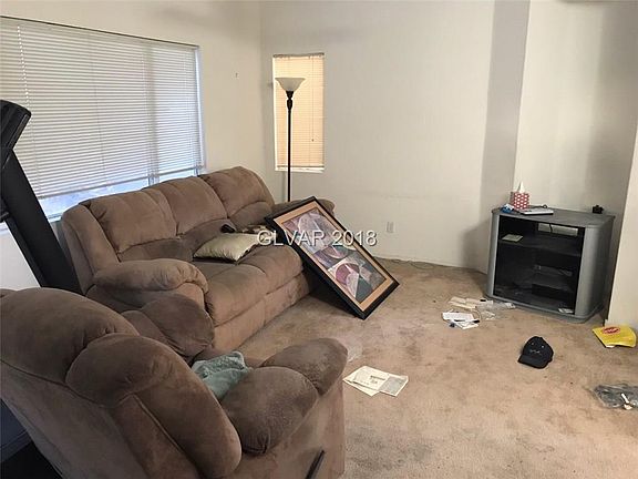 3rd image of 10404 Timber Canyon Ave