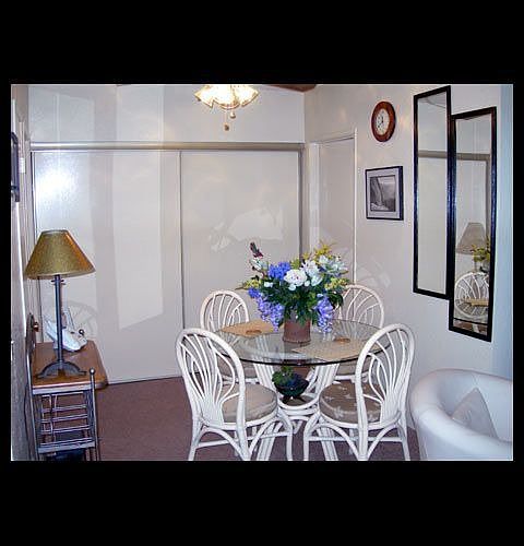 1st image of 1090 E Washington Ave APT 111