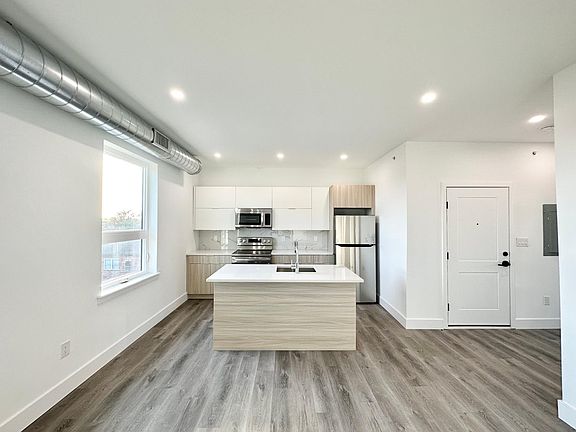 4th image of 1843 Hartranft St Unit 3