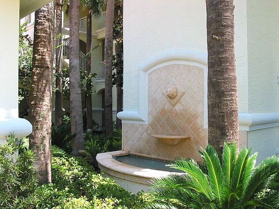 Lovely Lion's Head Fountains