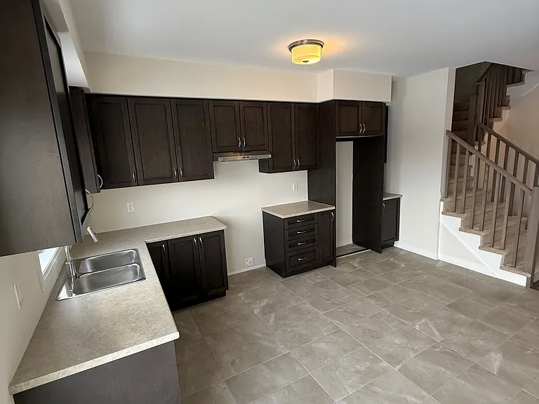 660 Colborne St W #156 — Photo 8