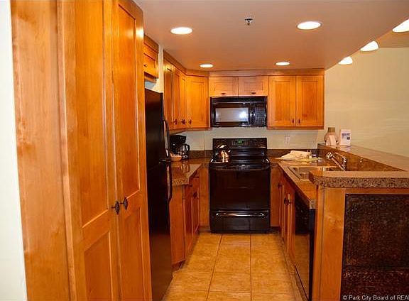 3rd image of 1485 Empire Ave #309