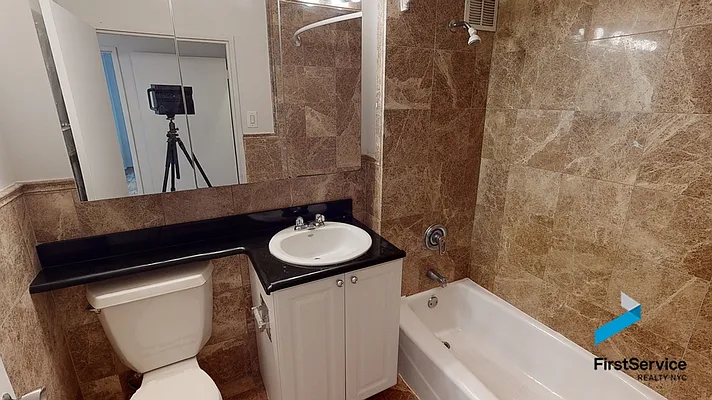 Rented by FirstService Realty (legacy) | media 19