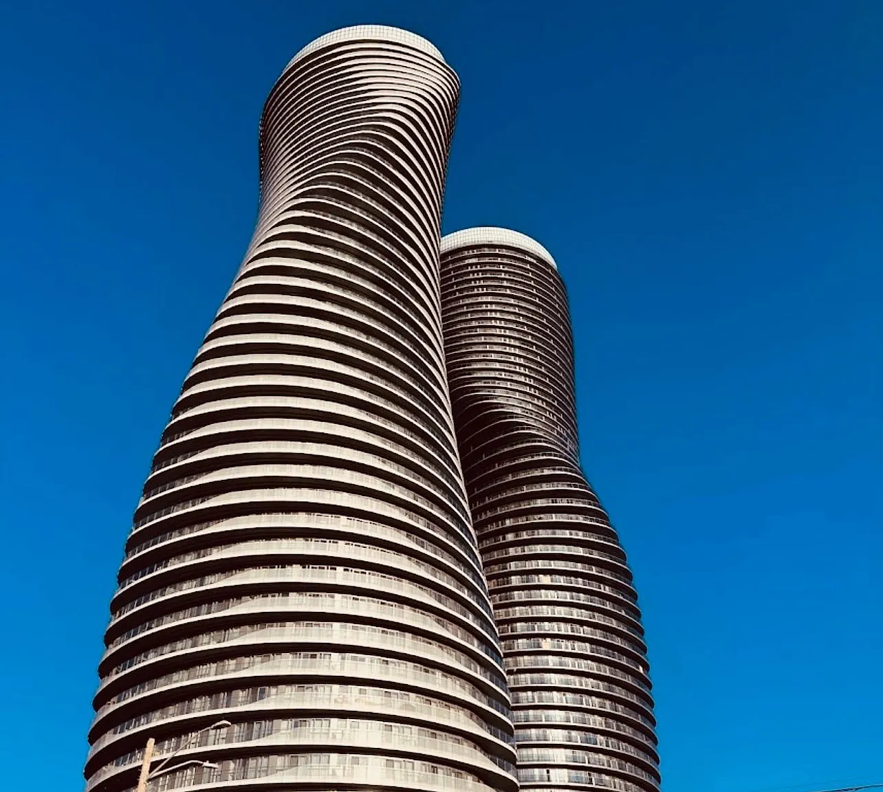 2 bed, $3,200 — Photo 1