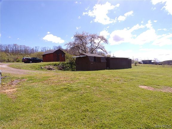 4th image of 7581 N Branch Rd