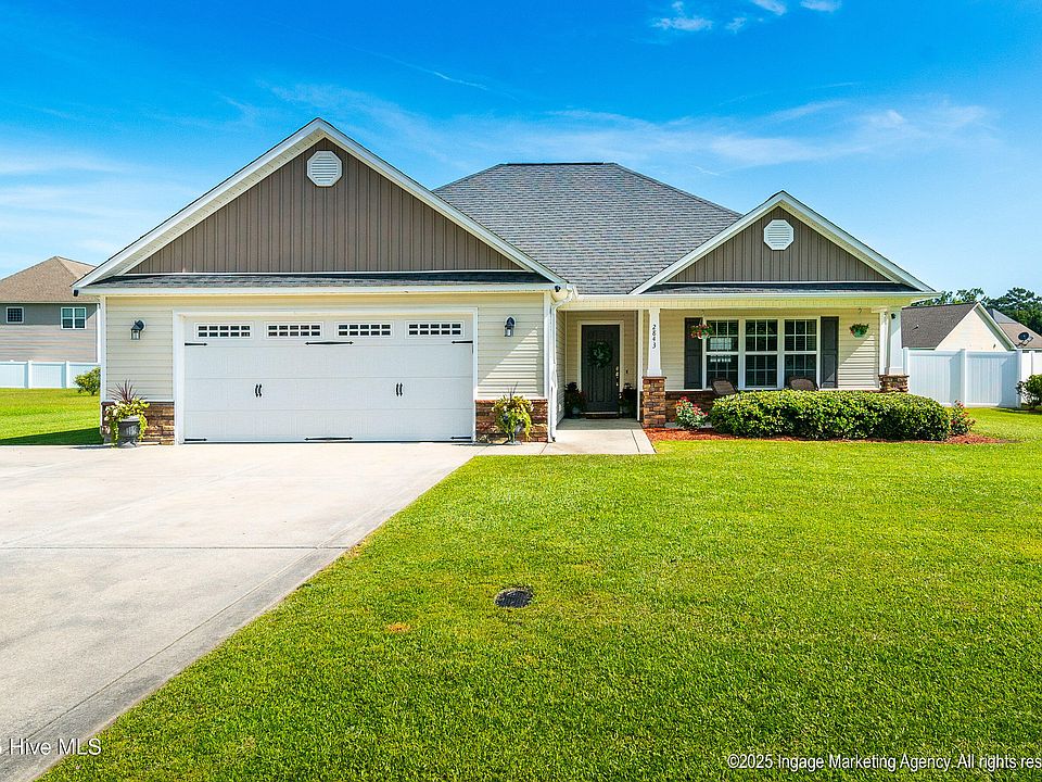 ハウス 2843 Cresset Drive, Winterville, NC 28590 | Zillow