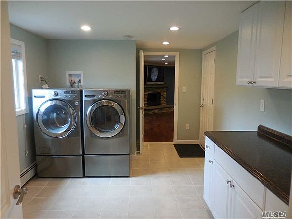 1st floor - laundry room