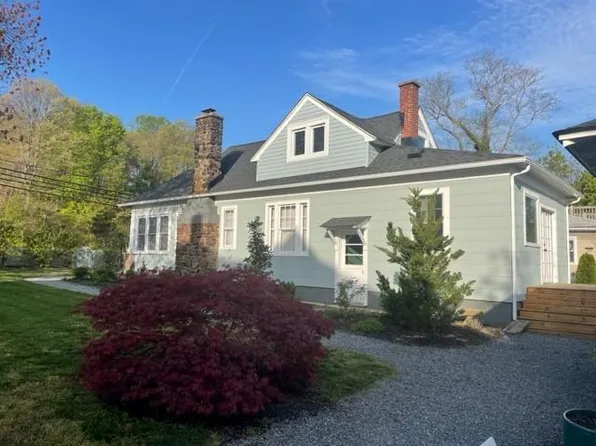260 Navesink Ave, Highlands, NJ 07732