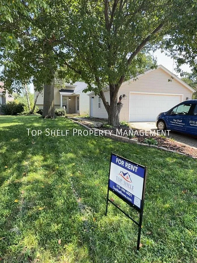 4 bed, 1600 sqft, $2,195 — Photo 1