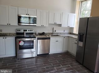 100 N 3rd St APT 2, Philadelphia, PA 19106