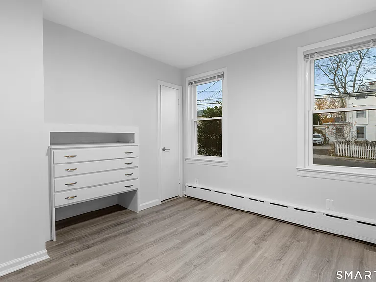 43 Elmwood Ave — Photo 12