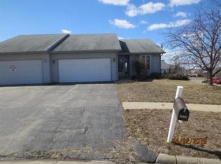 4640 Fenton Ln, Loves Park, IL 61111