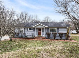 106 Arizona Rd, Oak Ridge, TN 37830