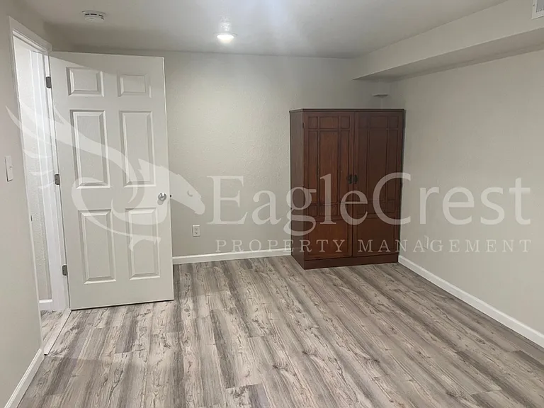 1110 S College Ave — Photo 19